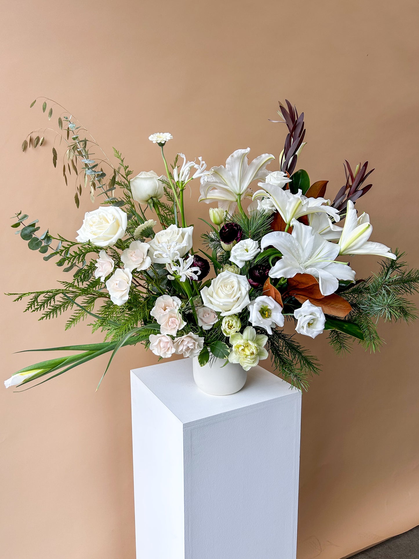 Holiday Seasonal Centerpiece